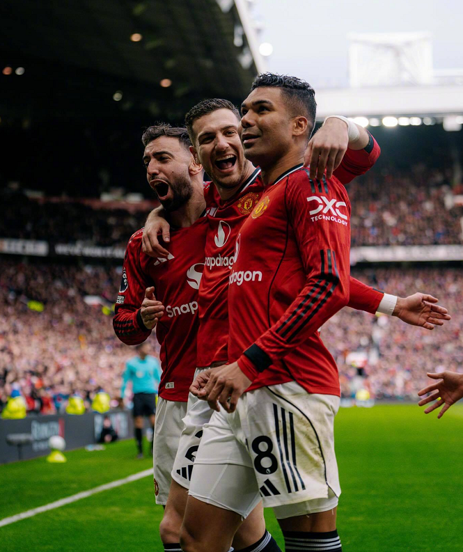 开云体育app-B费助攻双响独享队史第1人,曼联3-1维拉,卡里克比肩英超3大名帅